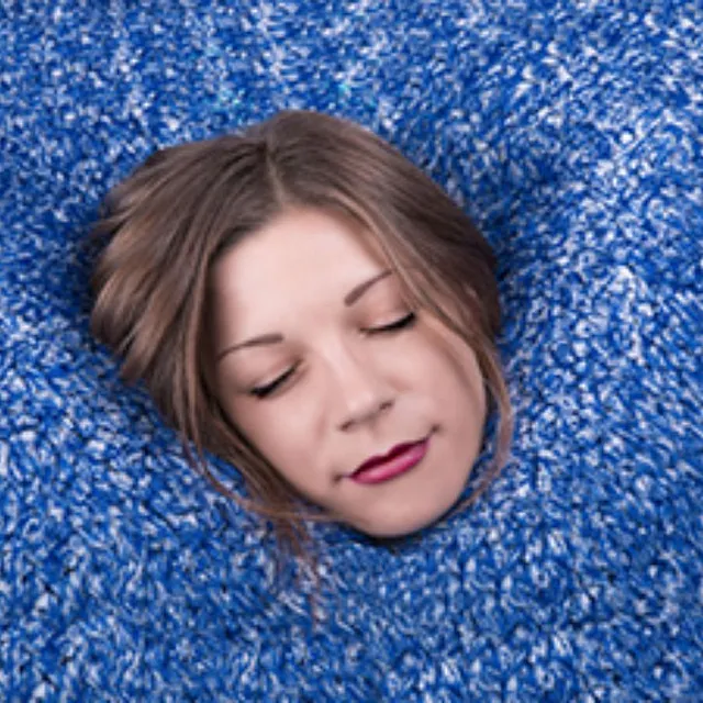 Frau in Textil
